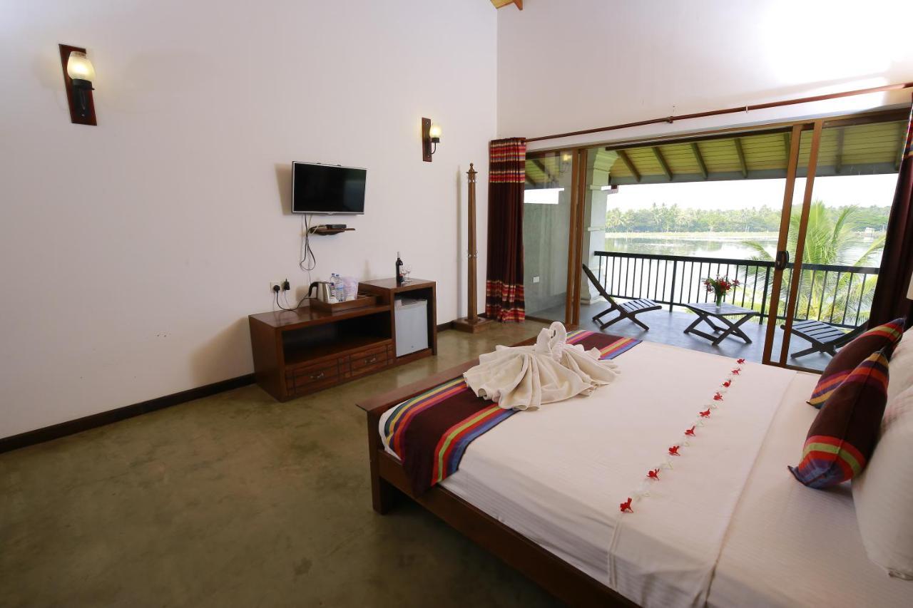 Diya Dahara Lake Resort Яла Екстер'єр фото